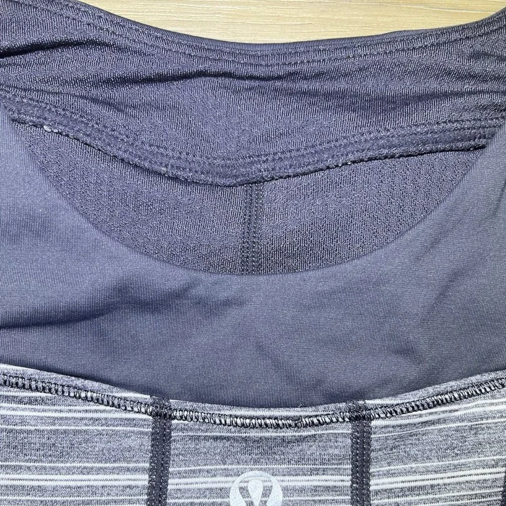 Lululemon Gray Heather Scoop Neck Tank Top - Women Size 4 - Picture 7 of 11